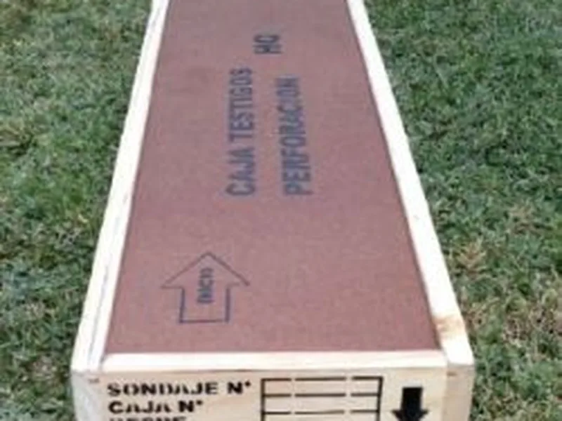 Caja Portatestigos No, de Madera