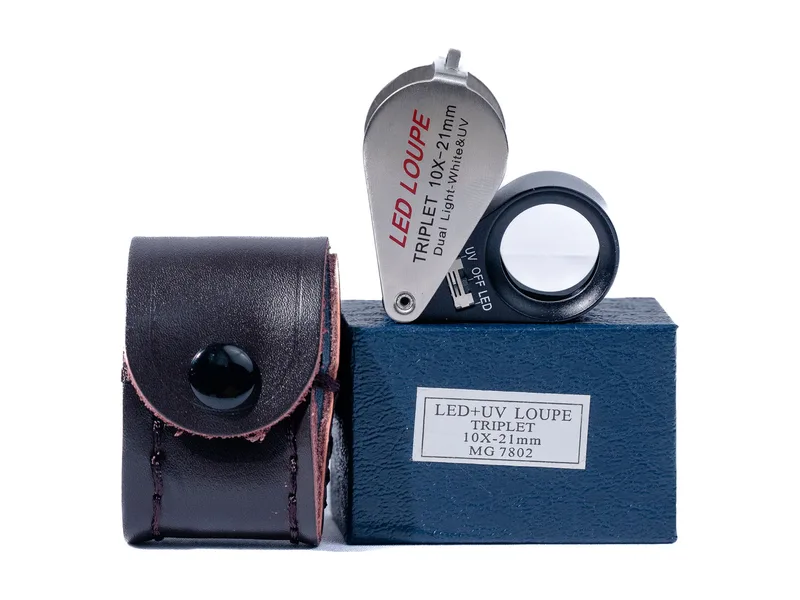 Lupa Triplet EIG 10x con luz LED/UV